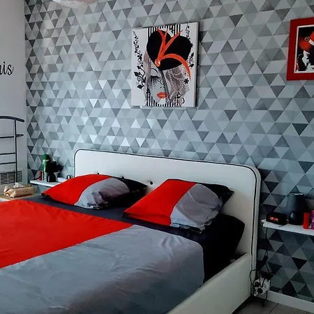 D'hotes Chez Pat Et Nanou 住宿加早餐酒店